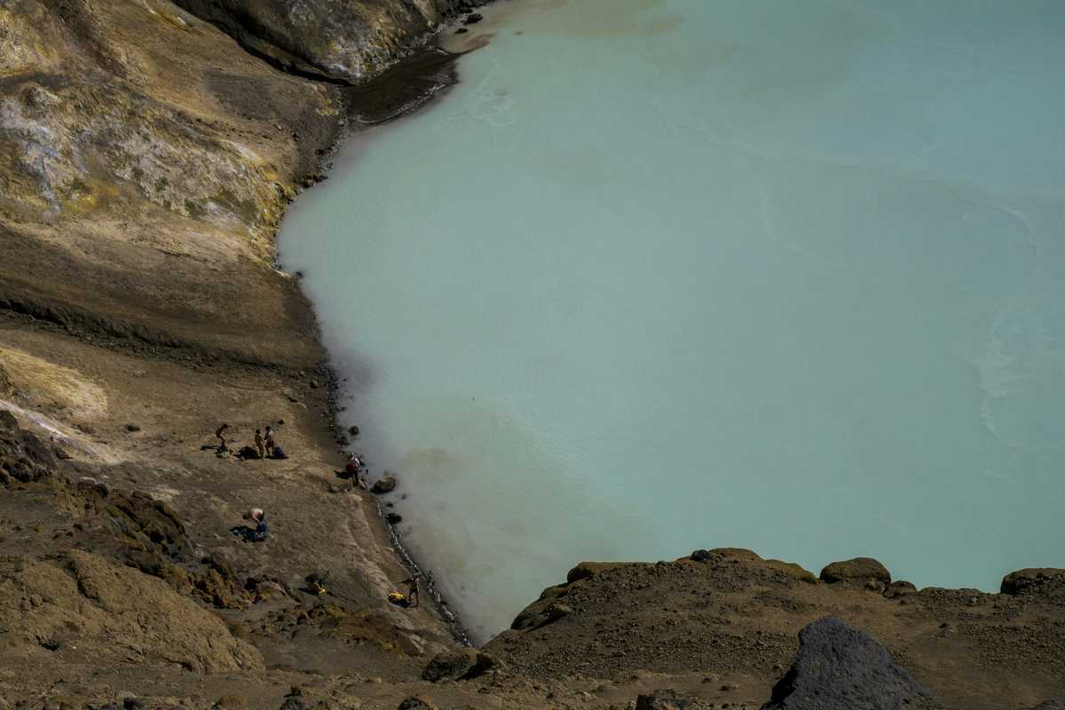 dip in italy s cases does not come fast enough for swamped hospitals image003